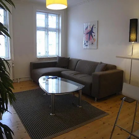 Cozy In Elegant Osterbro Apartment *